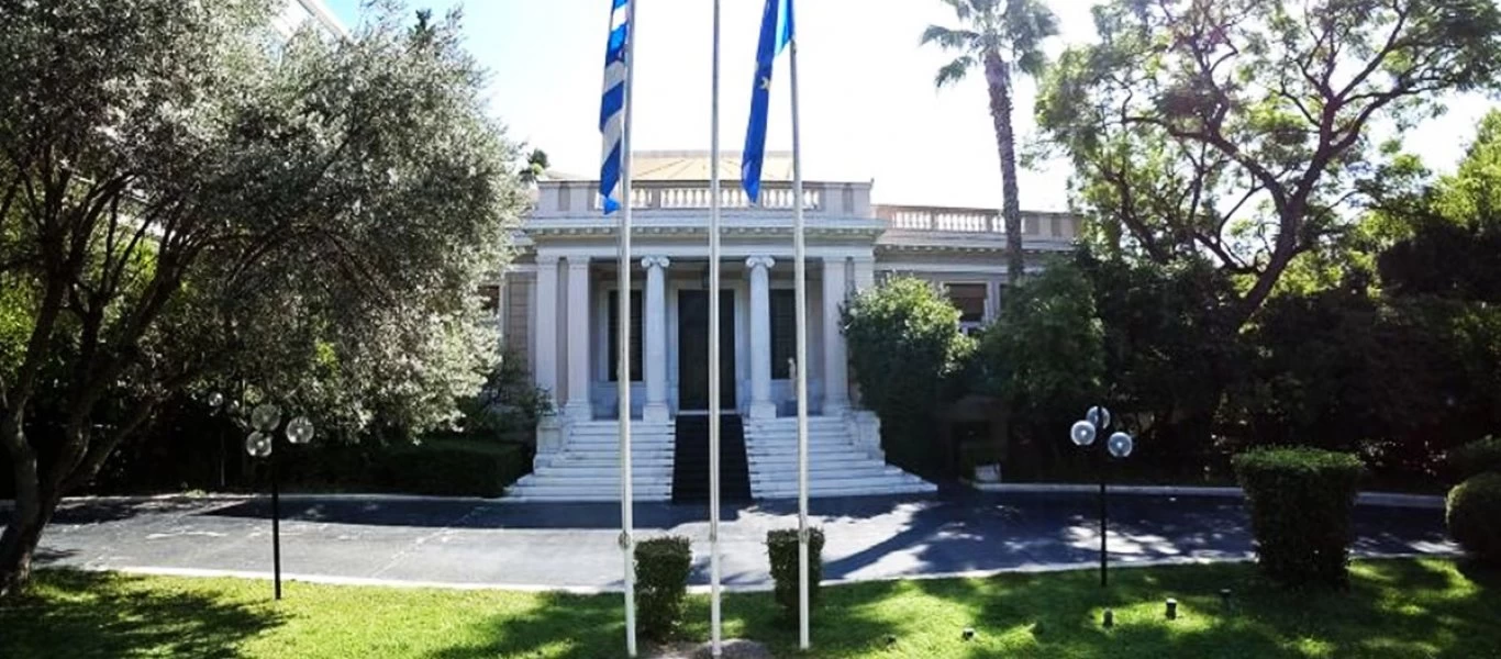 Μαξίμου για ανασχηματισμό: «Πρόκειται για εσωτερική αναδιάταξη δυνάμεων»